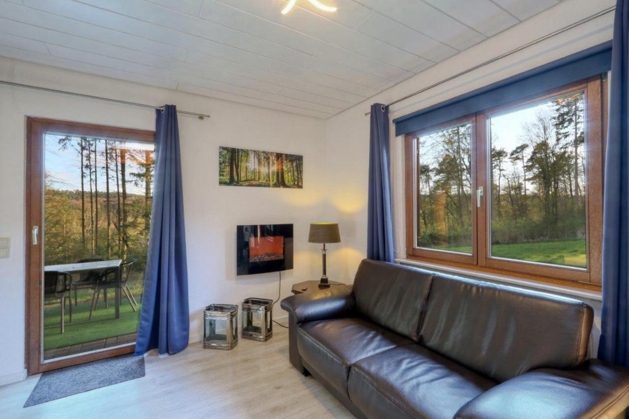 Seepark Kirchheim Ferienhaus Bei Zeta Mit Sauna Bagian luar foto