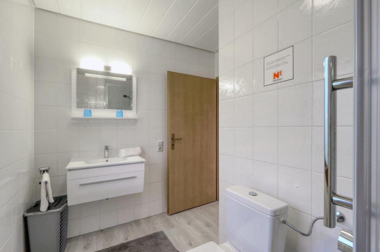 Seepark Kirchheim Ferienhaus Bei Zeta Mit Sauna Bagian luar foto