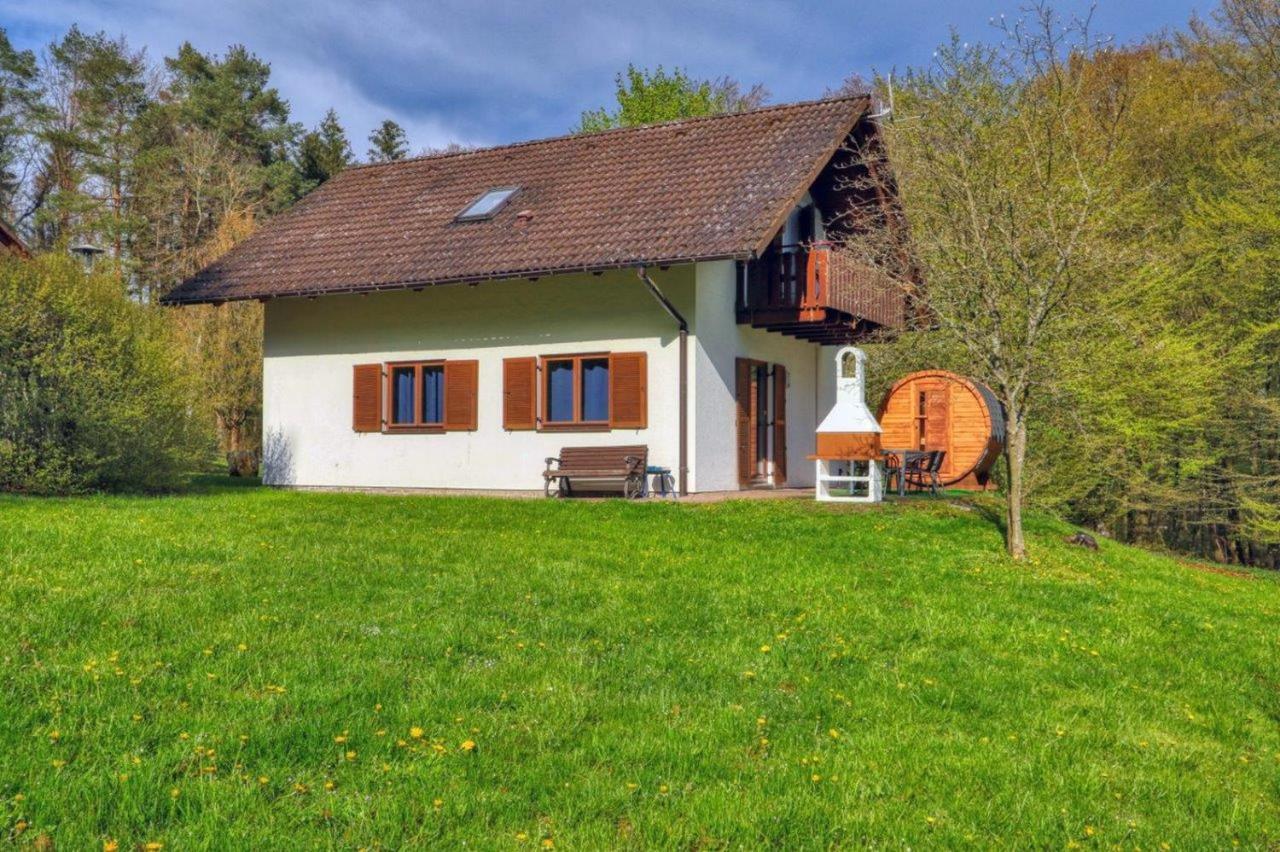 Seepark Kirchheim Ferienhaus Bei Zeta Mit Sauna Bagian luar foto