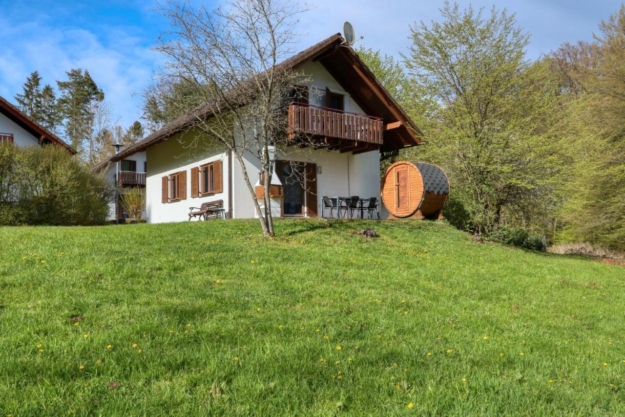 Seepark Kirchheim Ferienhaus Bei Zeta Mit Sauna Bagian luar foto