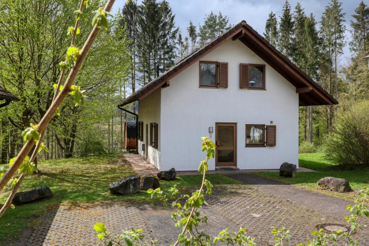 Seepark Kirchheim Ferienhaus Bei Zeta Mit Sauna Bagian luar foto