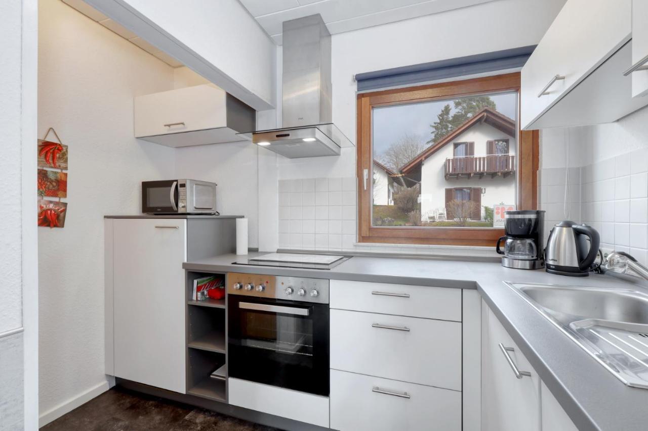 Seepark Kirchheim Ferienhaus Bei Zeta Mit Sauna Bagian luar foto